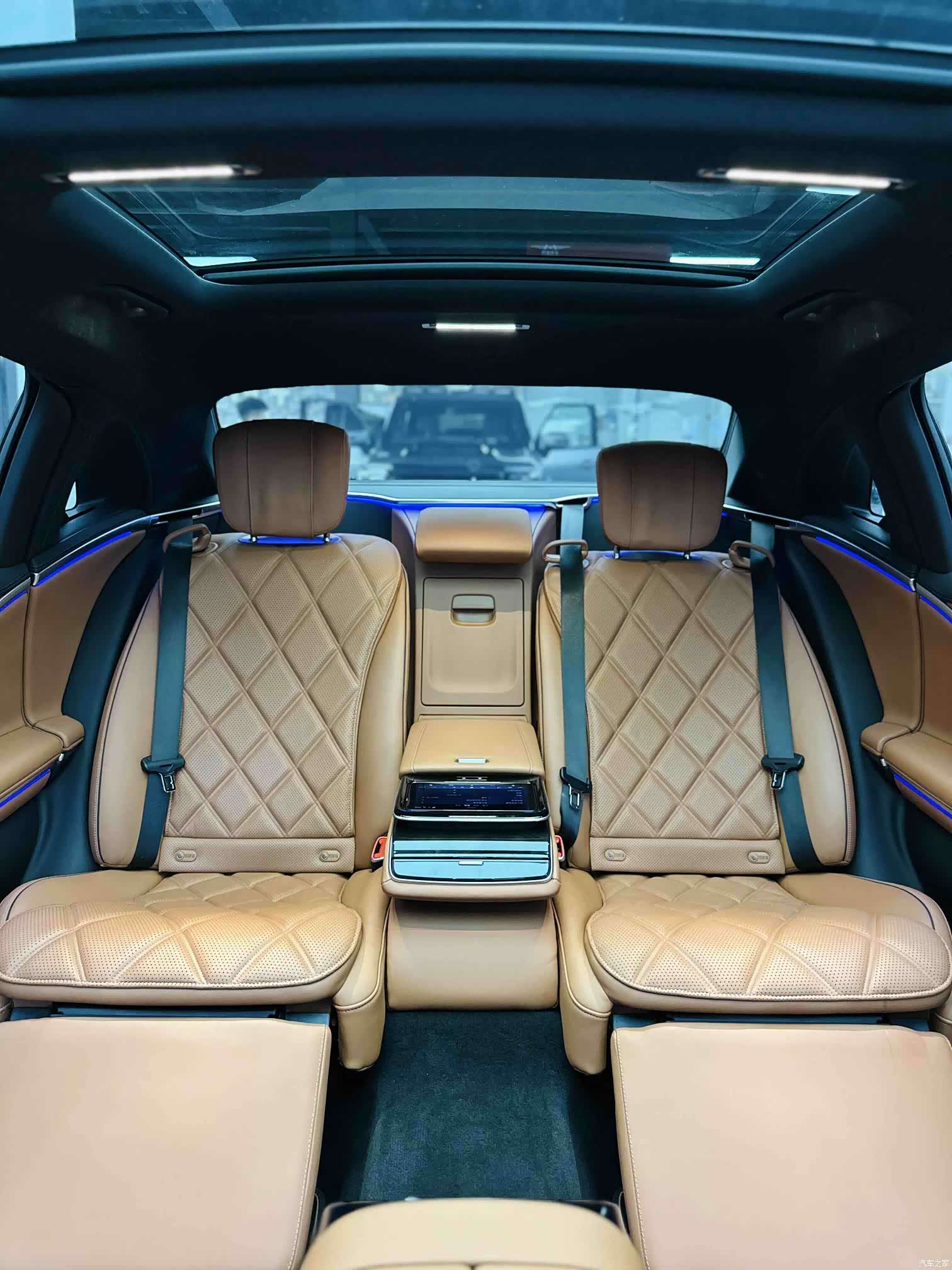 Maybach S-Class, 2023 8