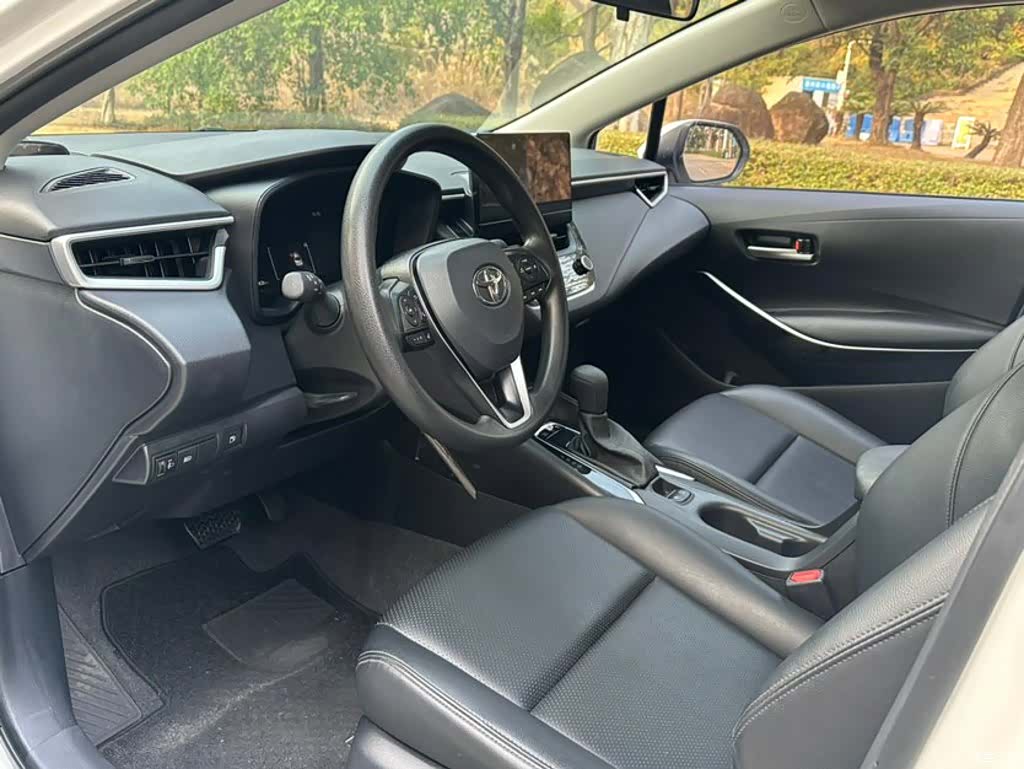 Toyota Corolla, 2024 4