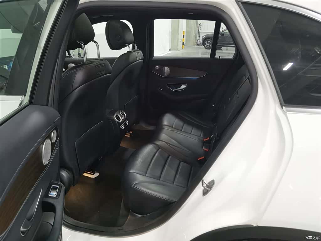 Mercedes-Benz GLC, 2016 15