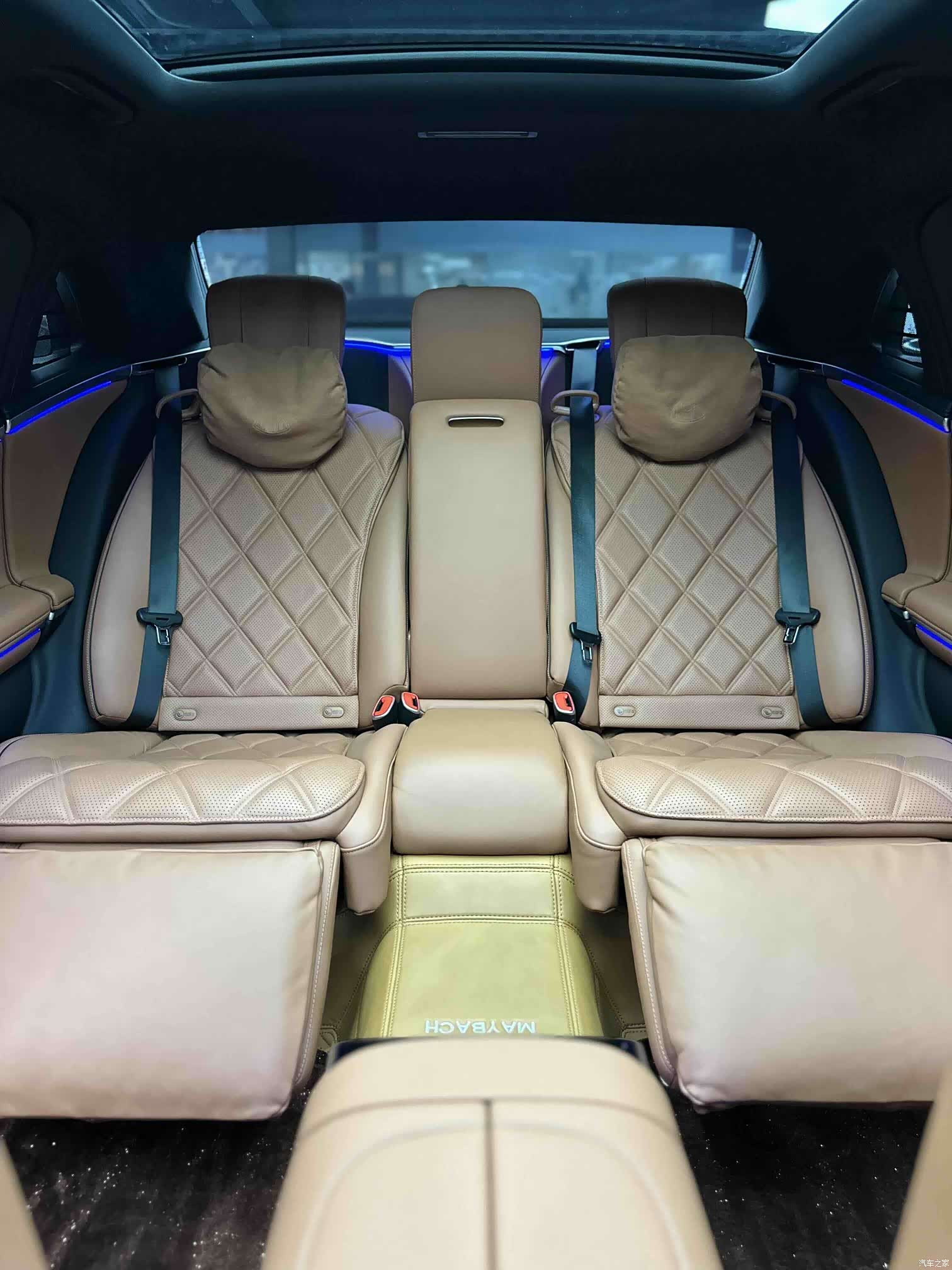 Maybach S-Class, 2023 6