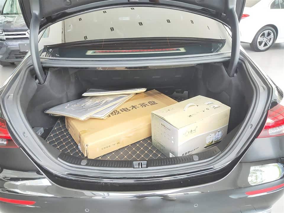 Mercedes-Benz E-class Mercedes-Benz E-class