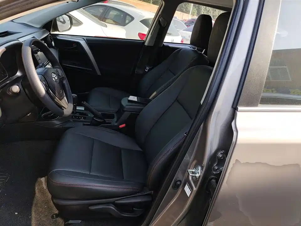 Toyota RAV4 Rongfang