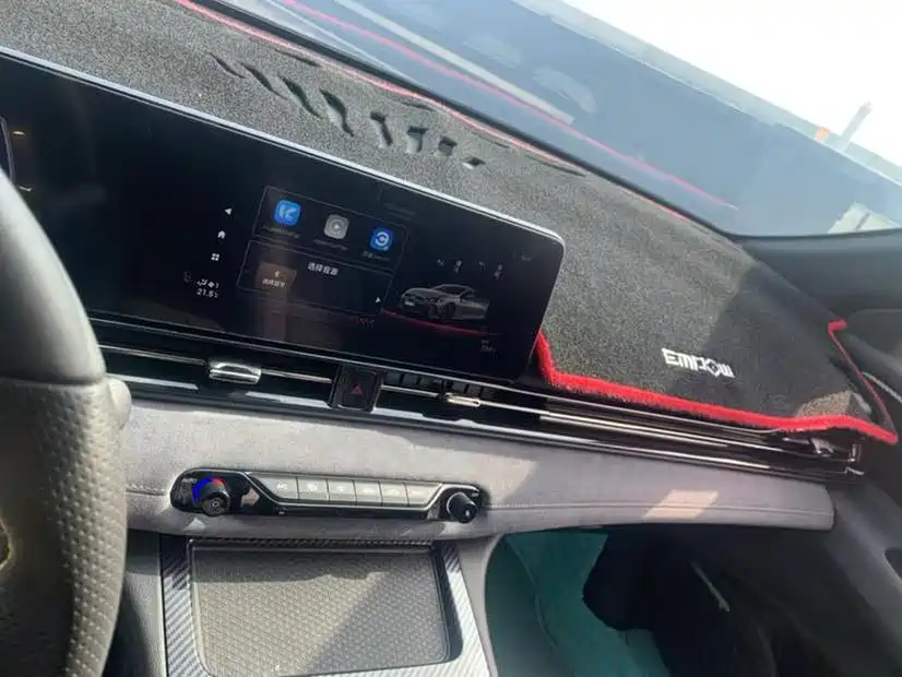 Trumpchi Shadow Leopard