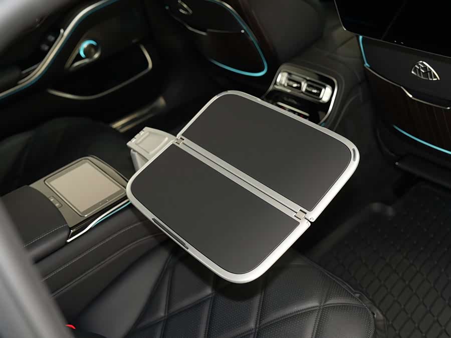 Mercedes-Benz Maybach S-Class 2022, фото 14