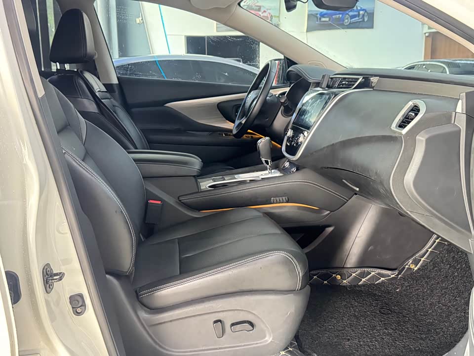 Nissan Loulan Nissan Loulan