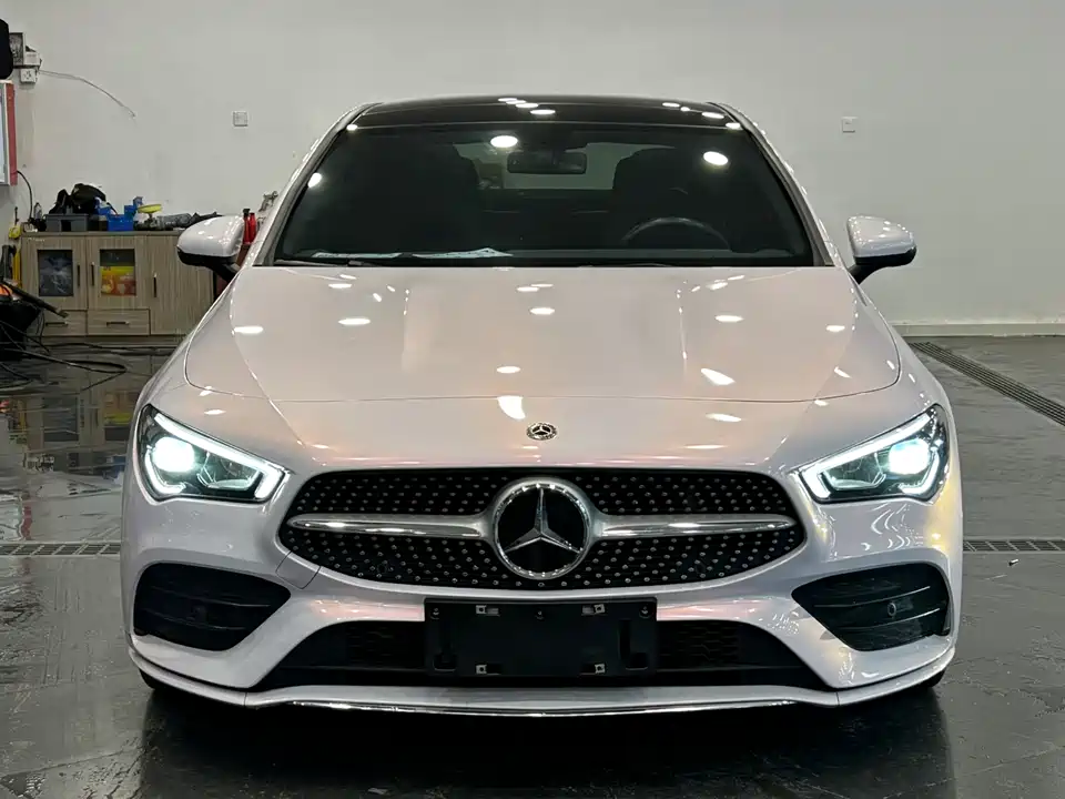 Mercedes-Benz CLA