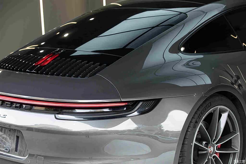 Porsche 911, 2023 9