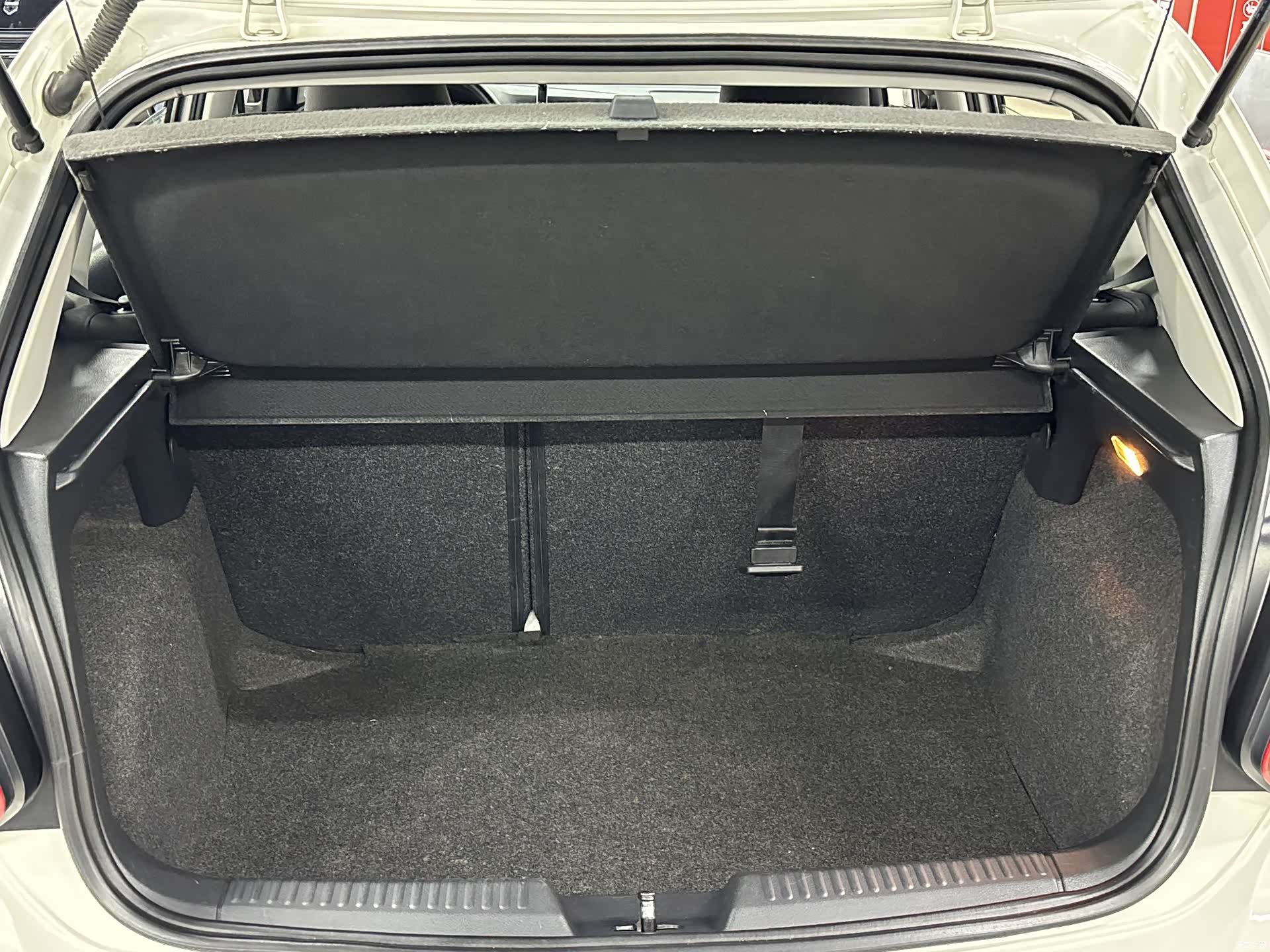 Volkswagen Polo, 2012 11
