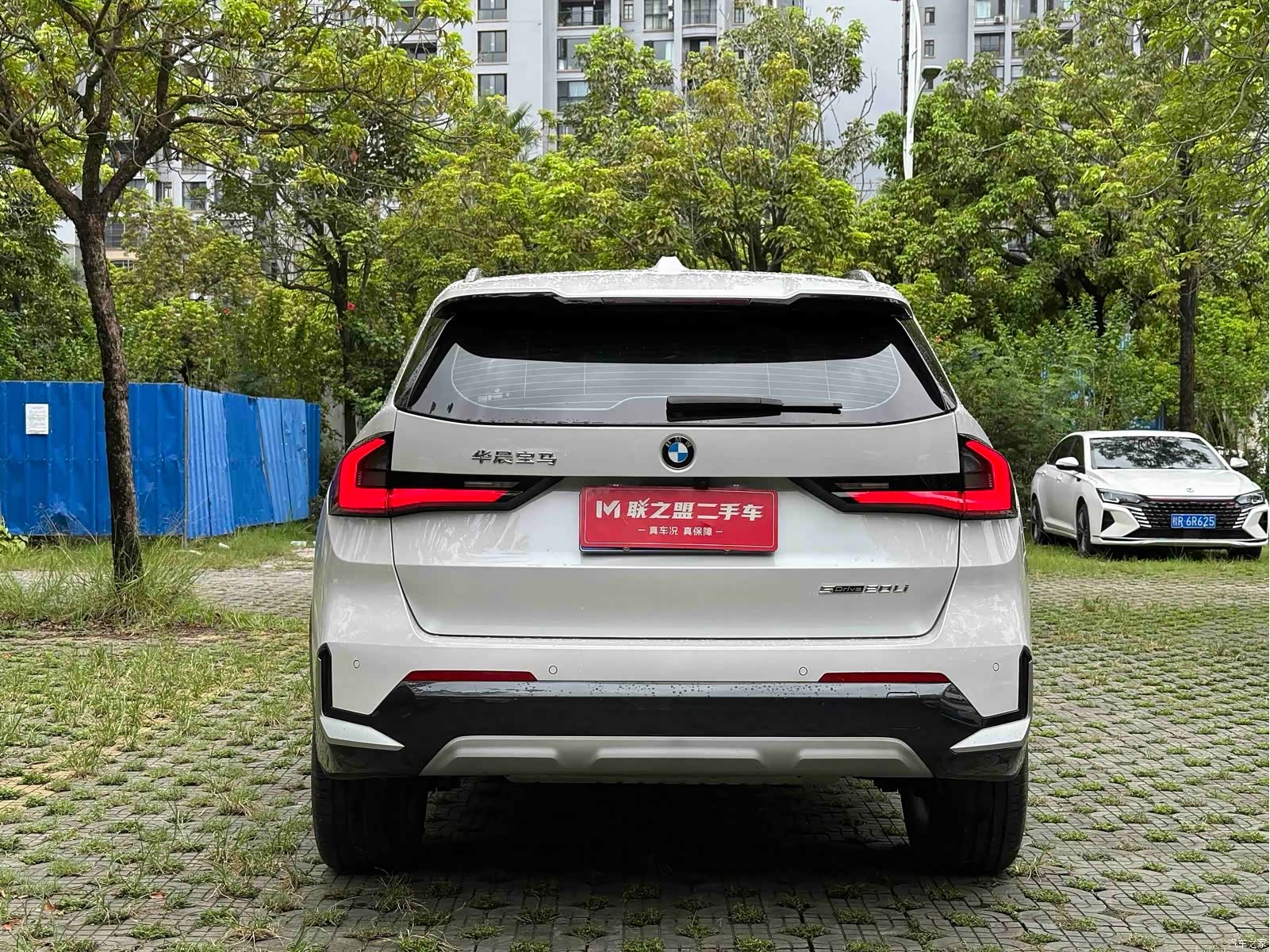 BMW X1, 2023 все фото