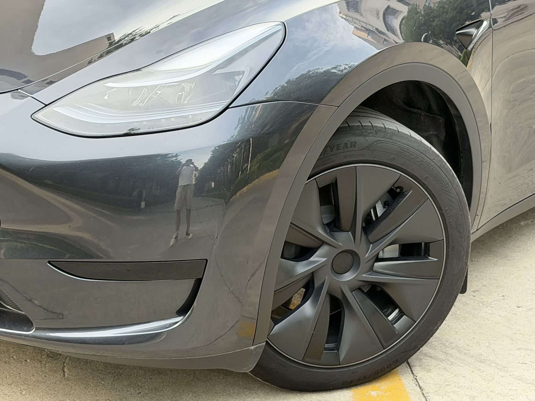 Tesla Model Y, 2024 16