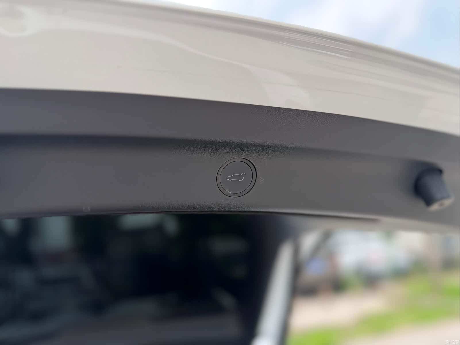 Tesla Model Y, 2022 10