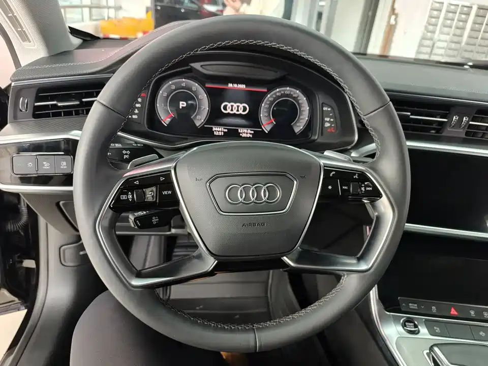 Audi A7L
