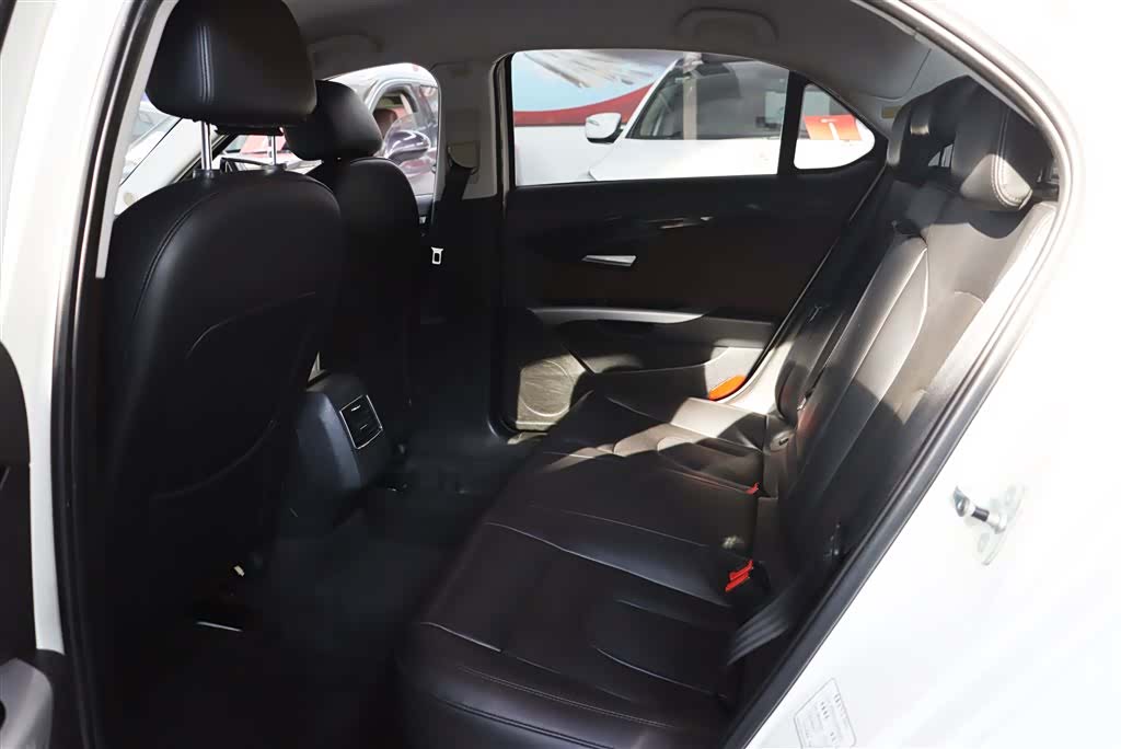 BAIC D70, 2019 6