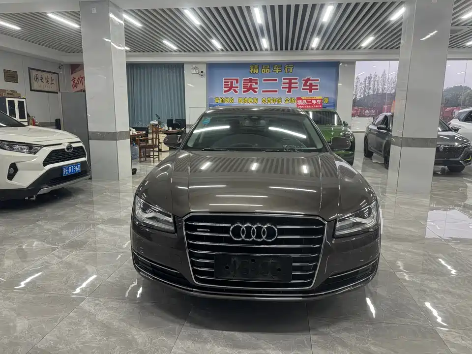 Audi A8