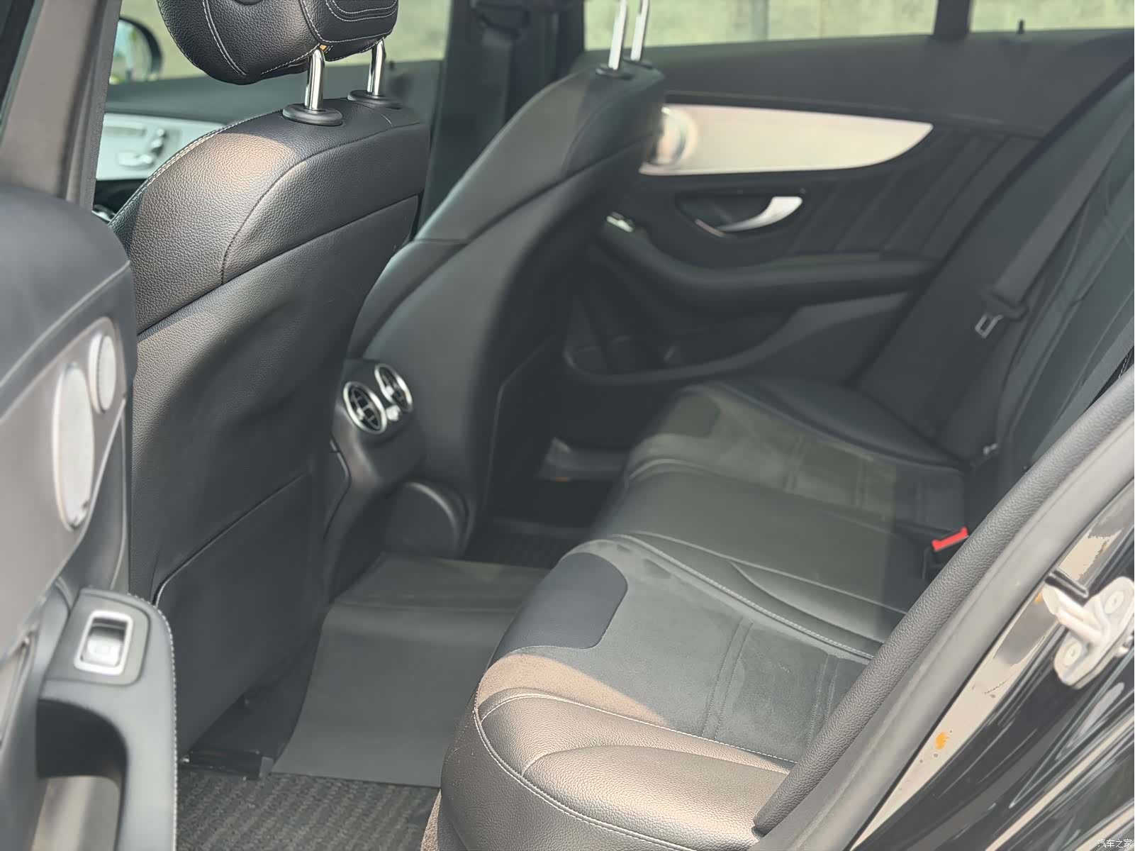 Mercedes-Benz C-Class, 2022 10