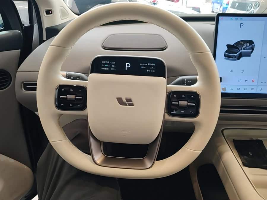 Li Auto i8 2025, фото 6
