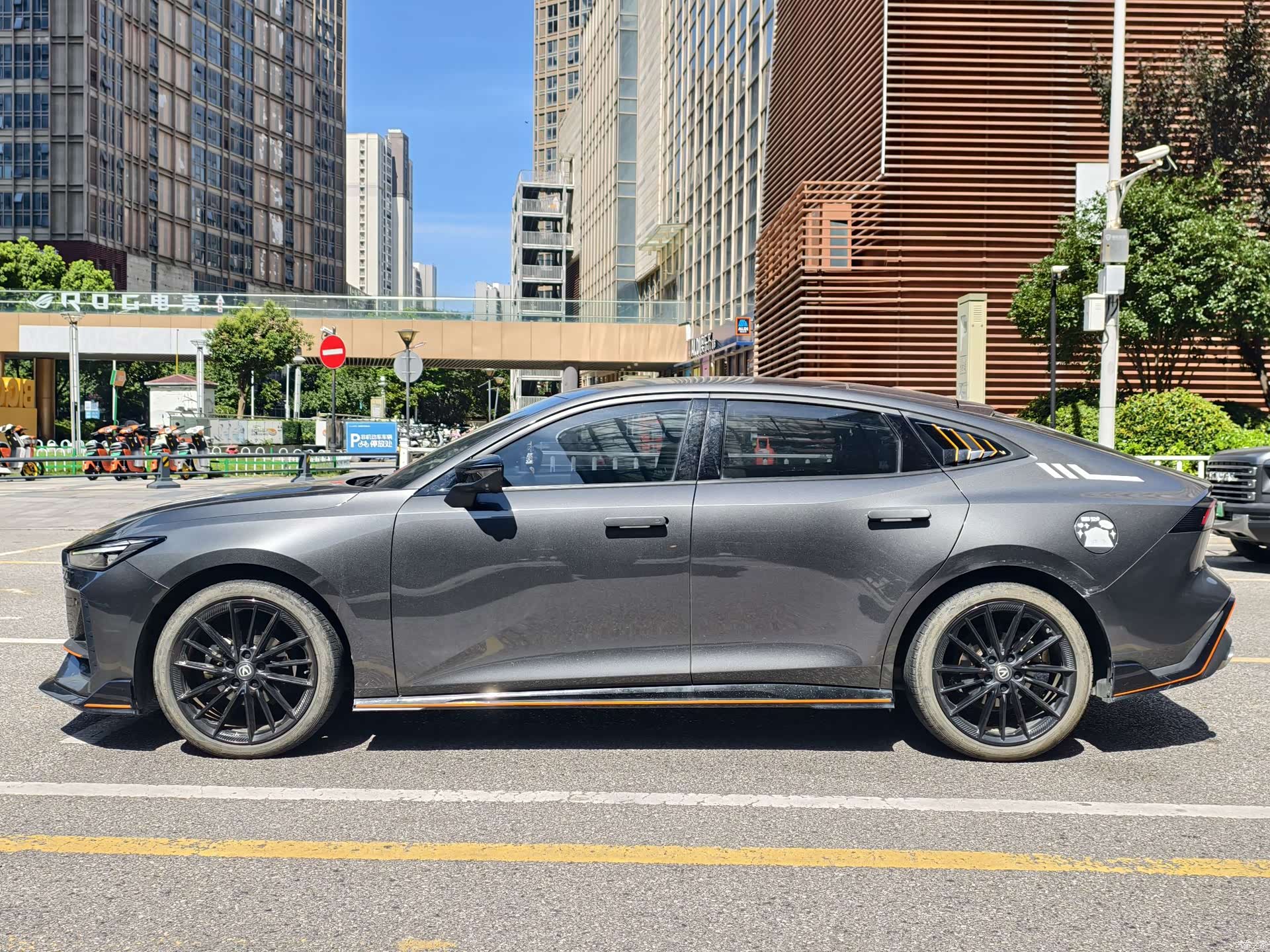 Changan UNI-V, 2023 4