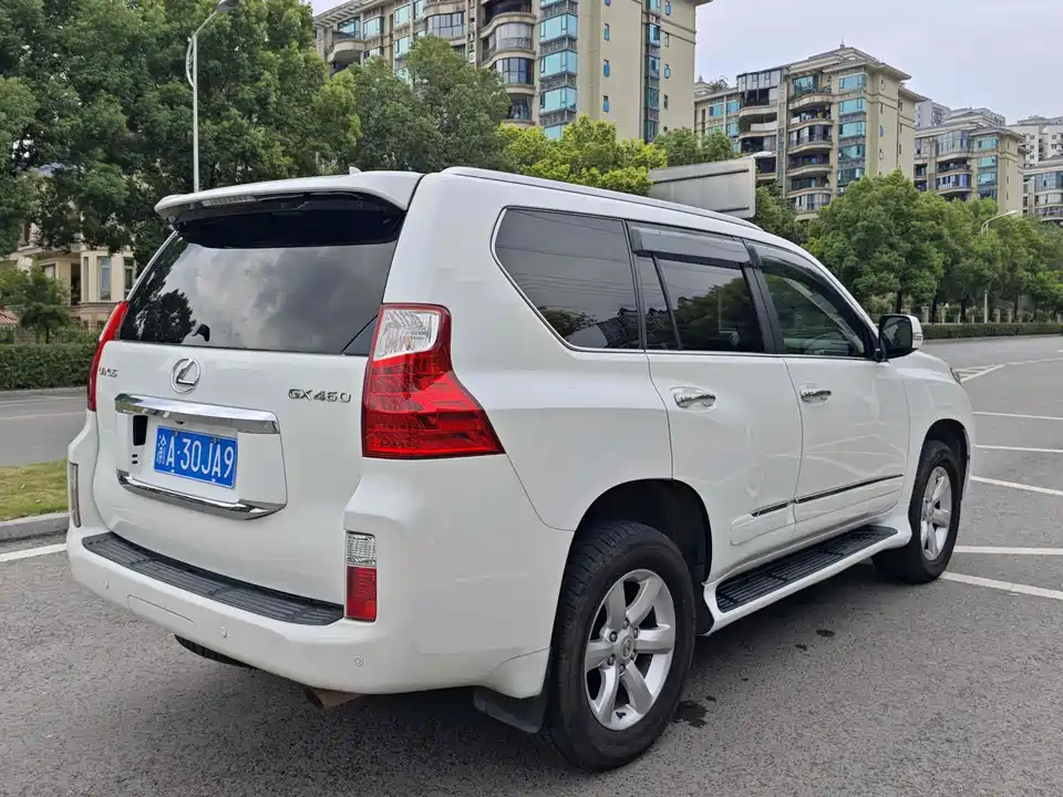 Lexus GX