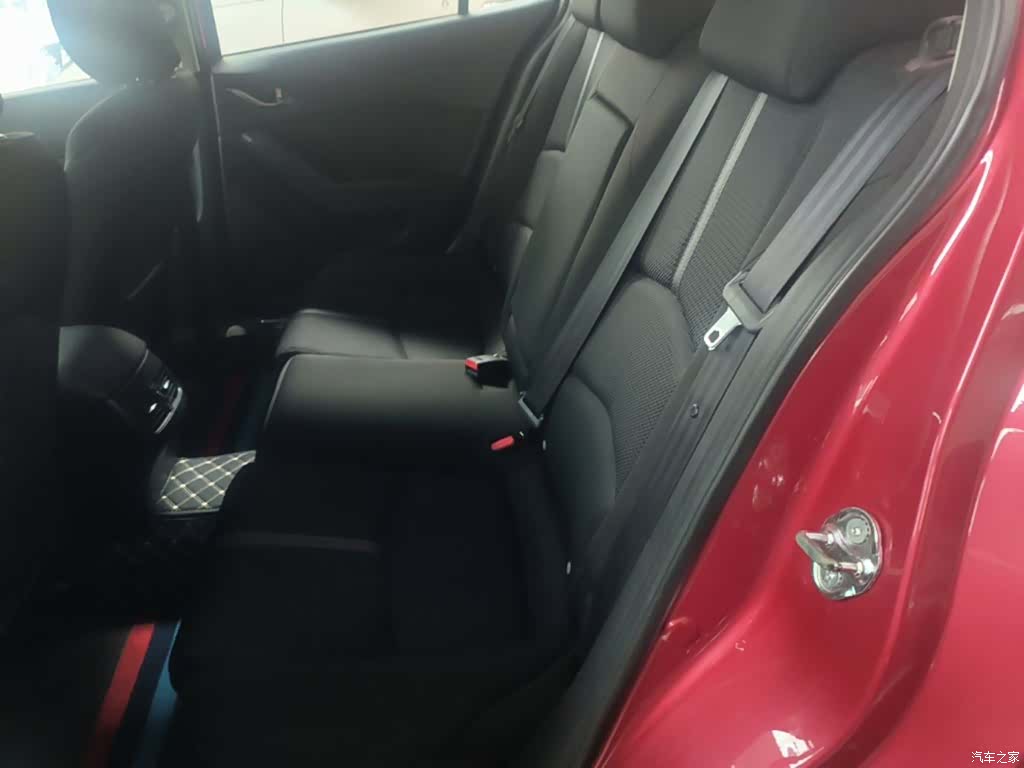 Mazda Mazda3, 2018 17