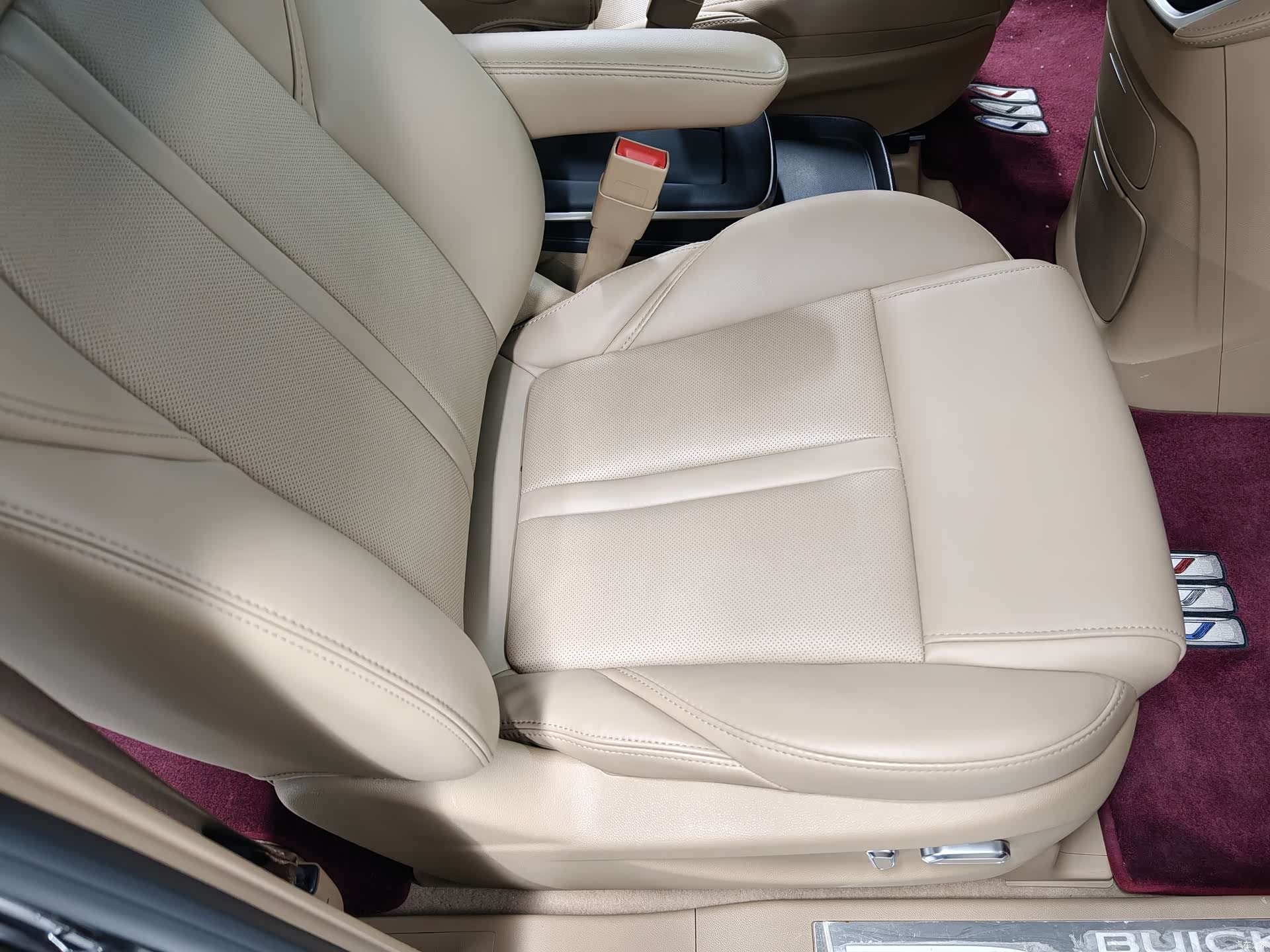 Buick GL8, 2021 11