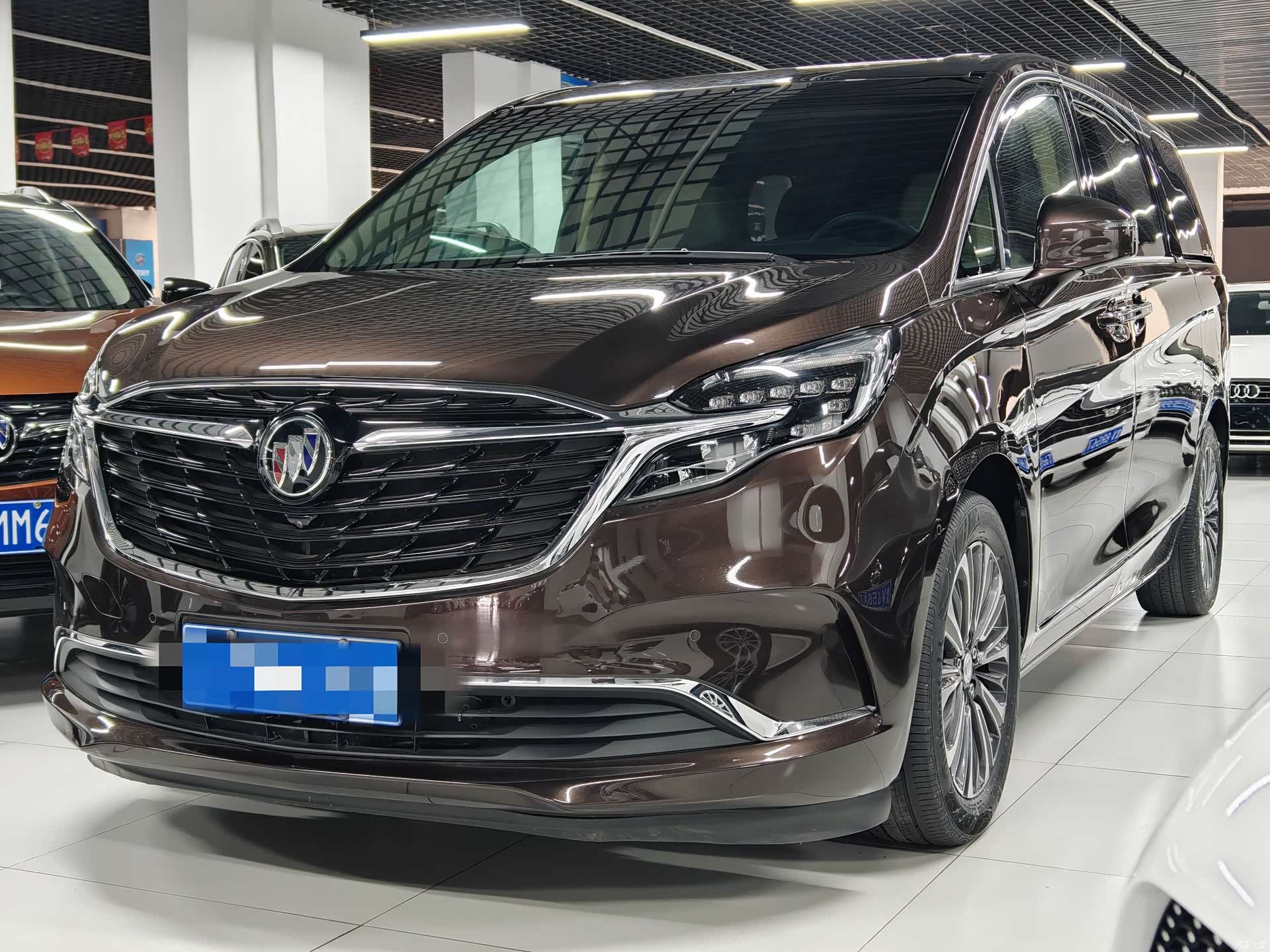 Buick GL8, 2021 1