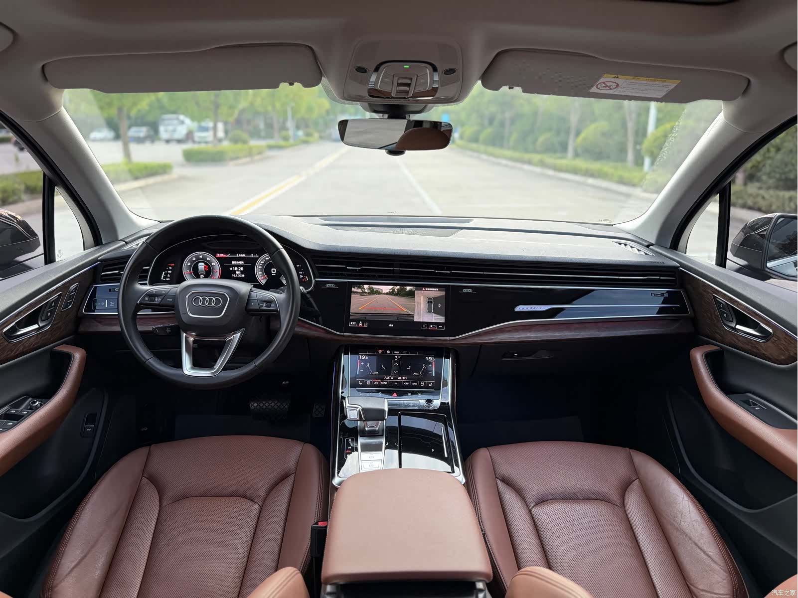 Audi Q7, 2022 10