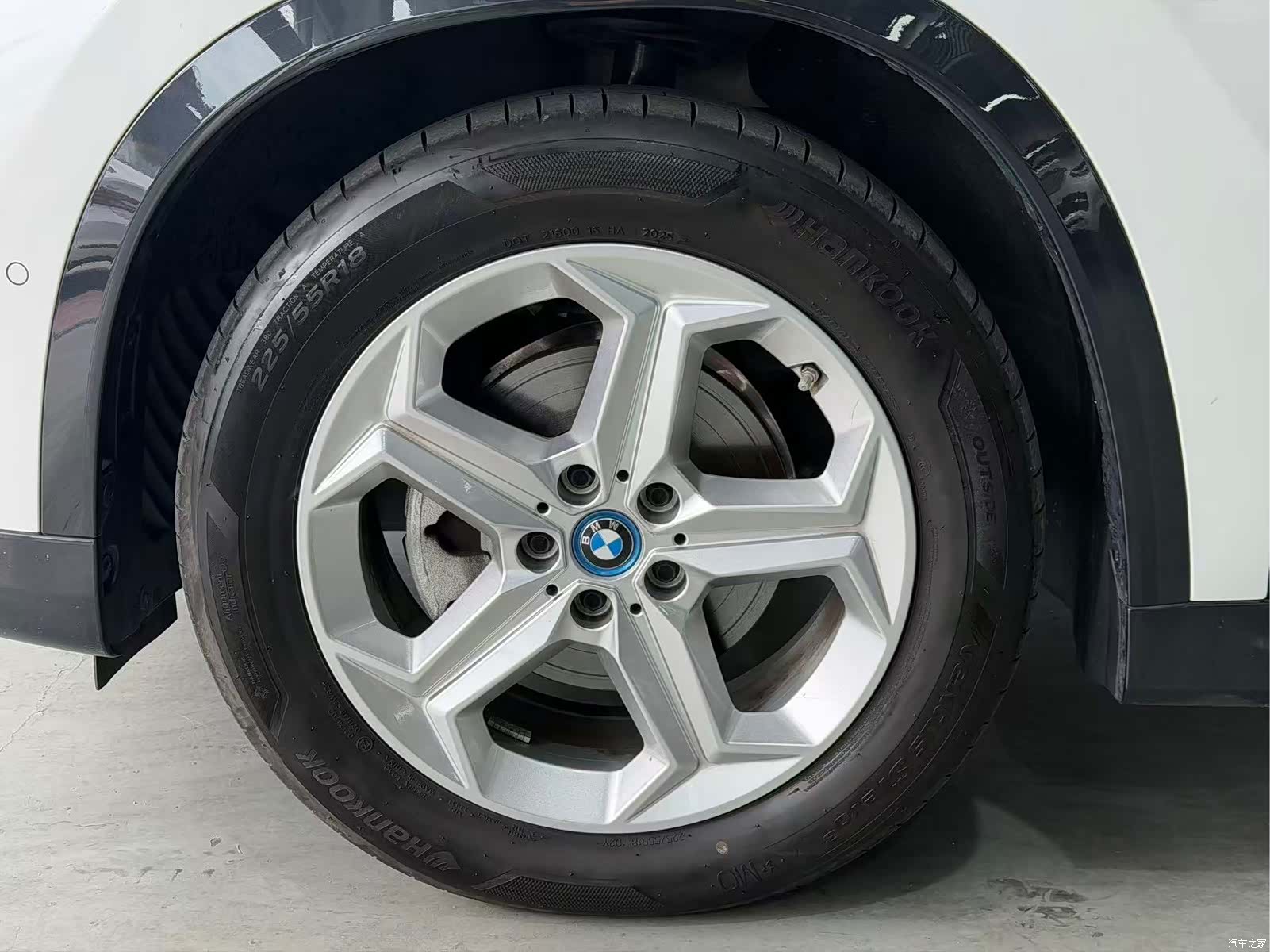 BMW iX1, 2025 4