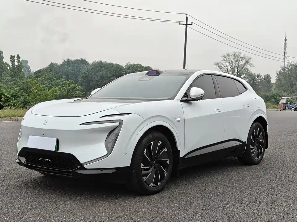 Avatr 07