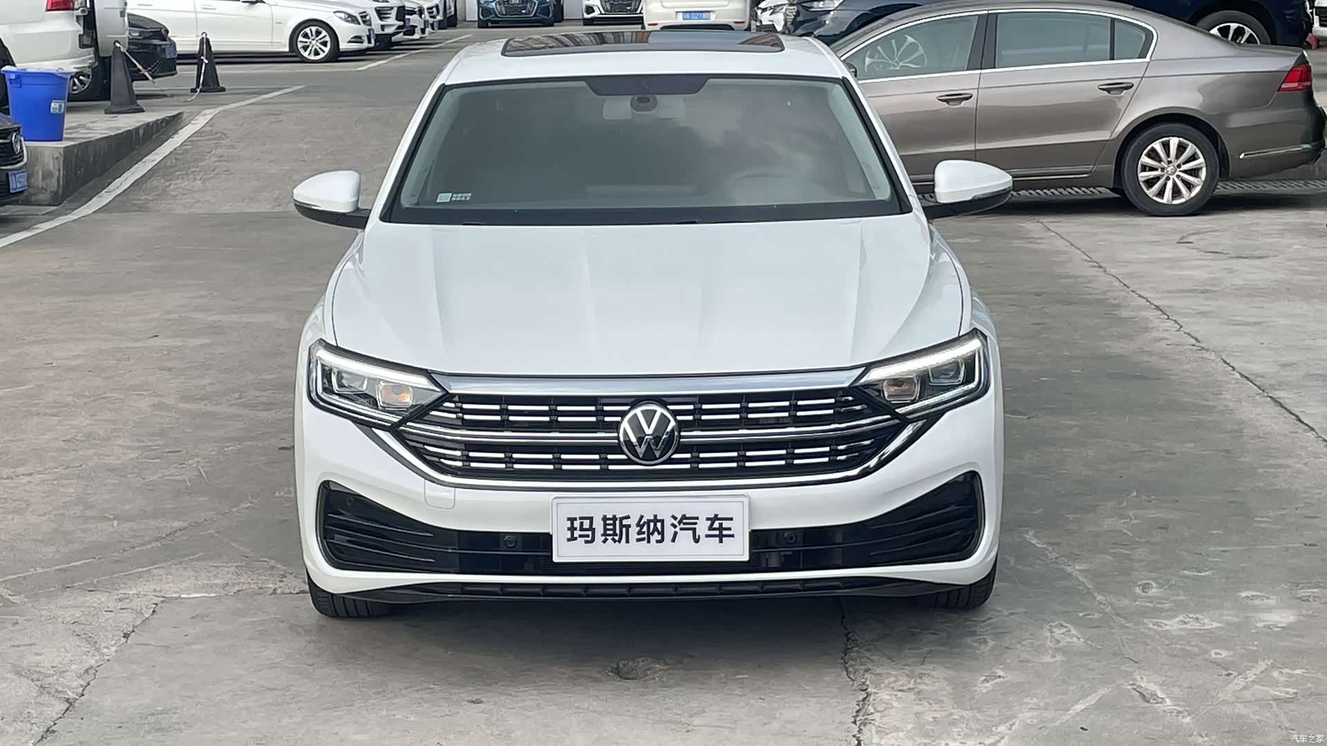 Volkswagen Sagitar