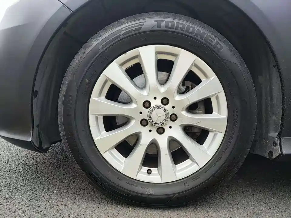 Mercedes-Benz R-class