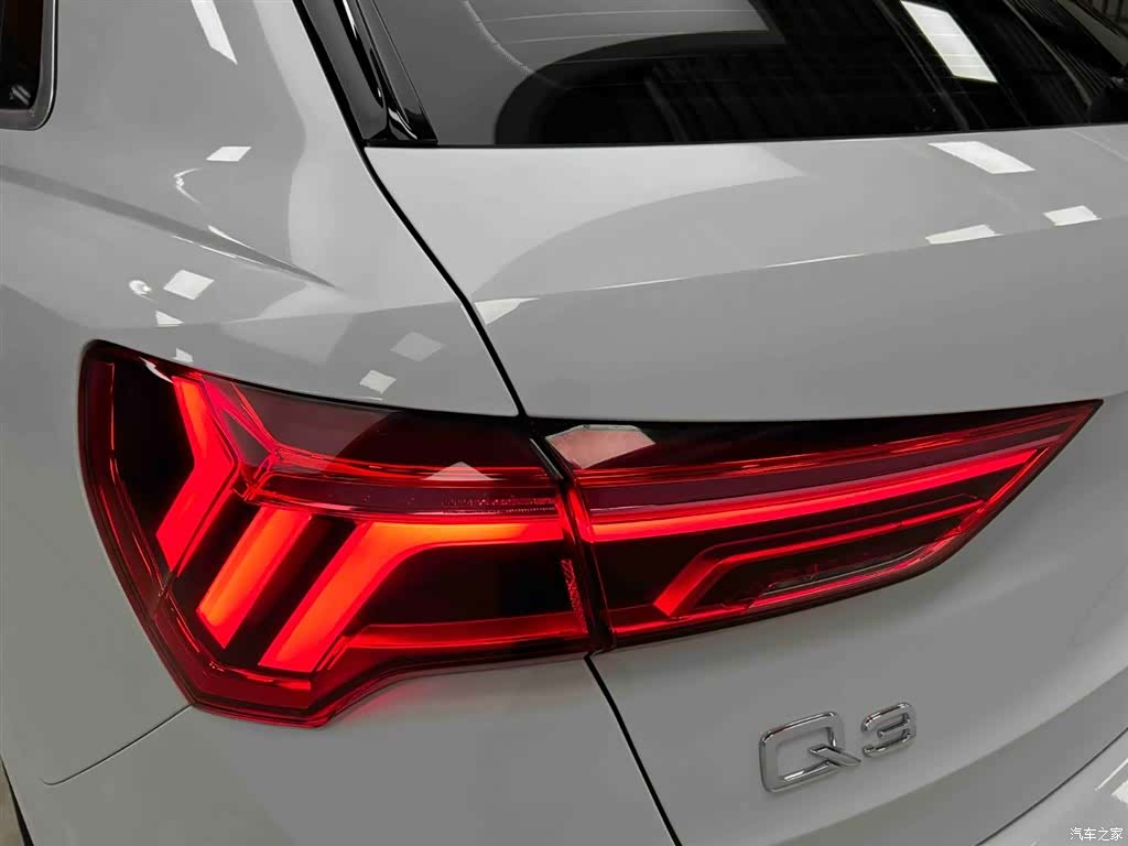Audi Q3, 2022 19