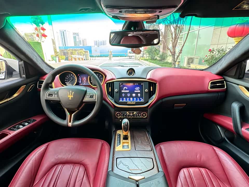 Maserati Ghibli Maserati Ghibli