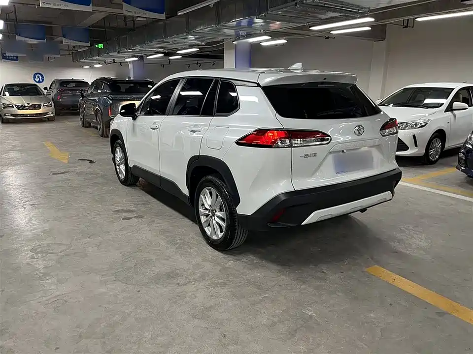 Toyota Corolla Sharp amplifier