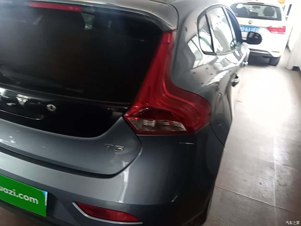 Volvo V40, 2016 8
