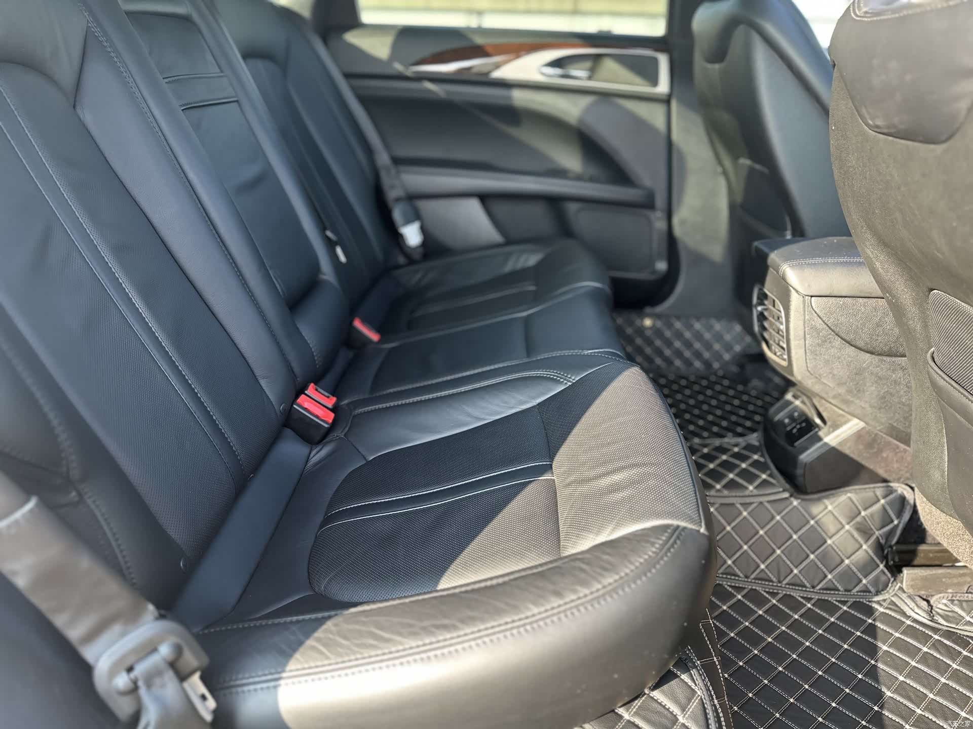Lincoln MKZ, 2017 17