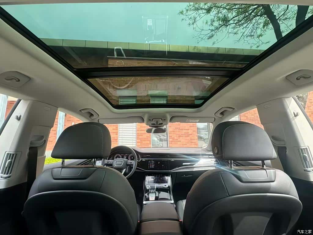 Audi Q8, 2025 7