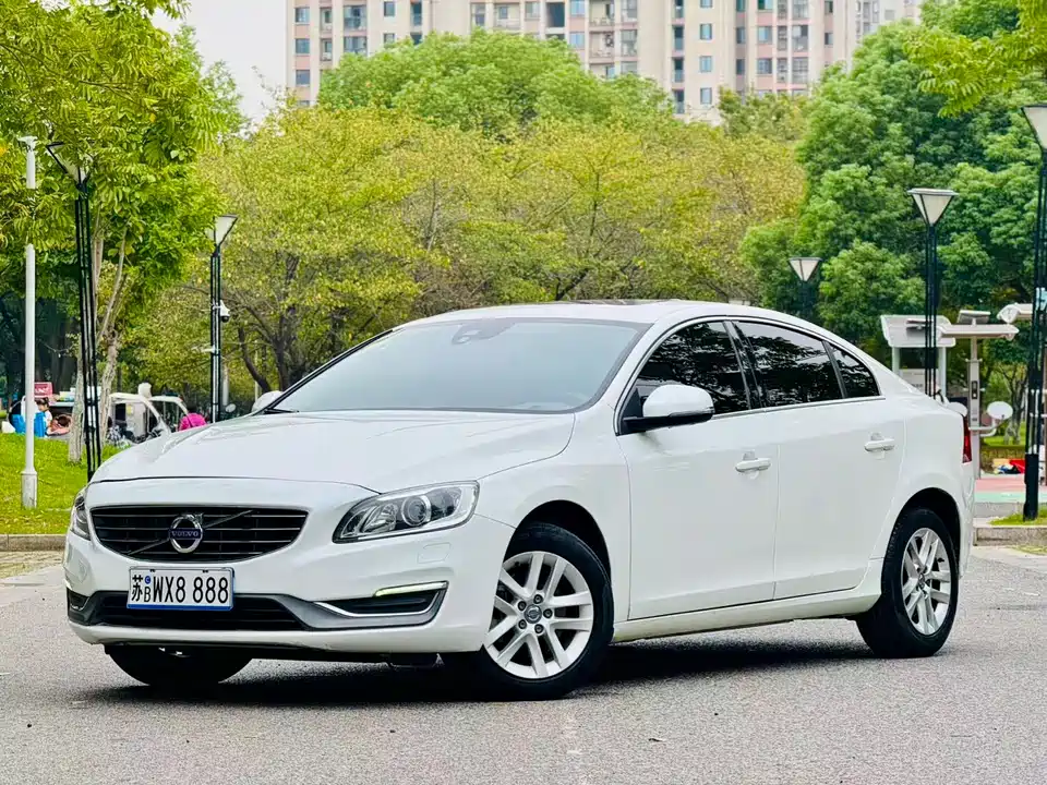 Volvo S60