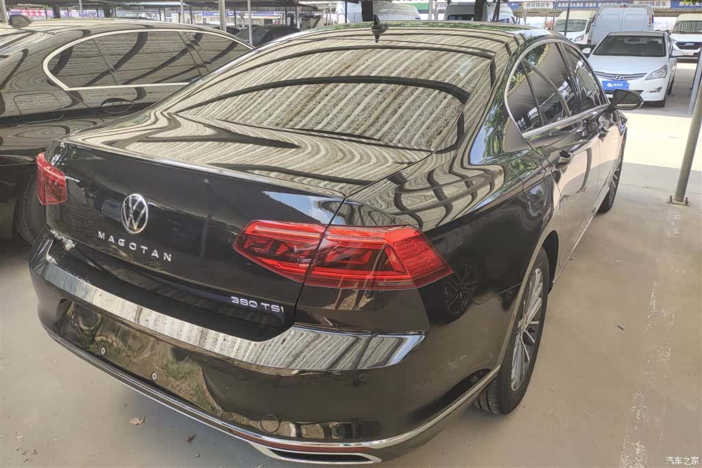 Volkswagen Magotan, 2022 3