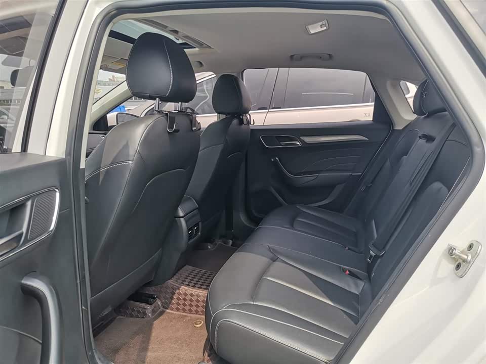 Roewe i6 Roewe i6