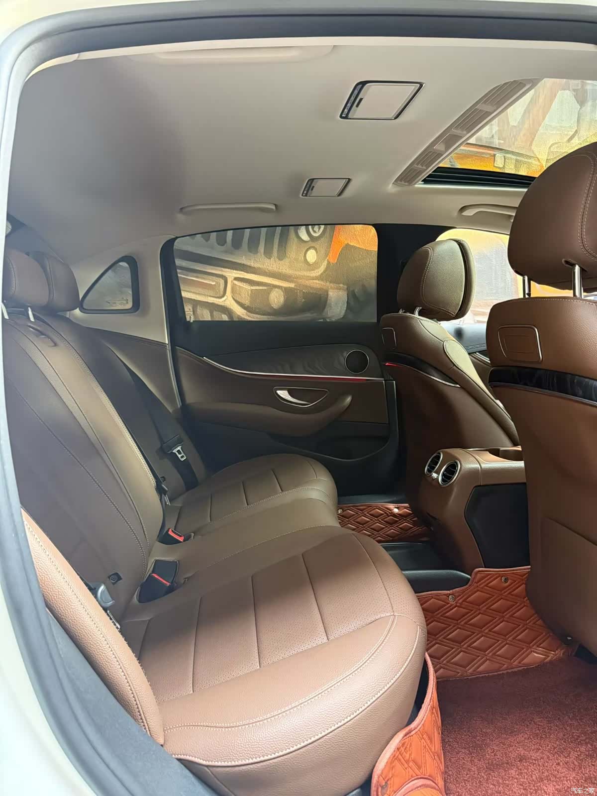 Mercedes-Benz E-Class, 2018 9