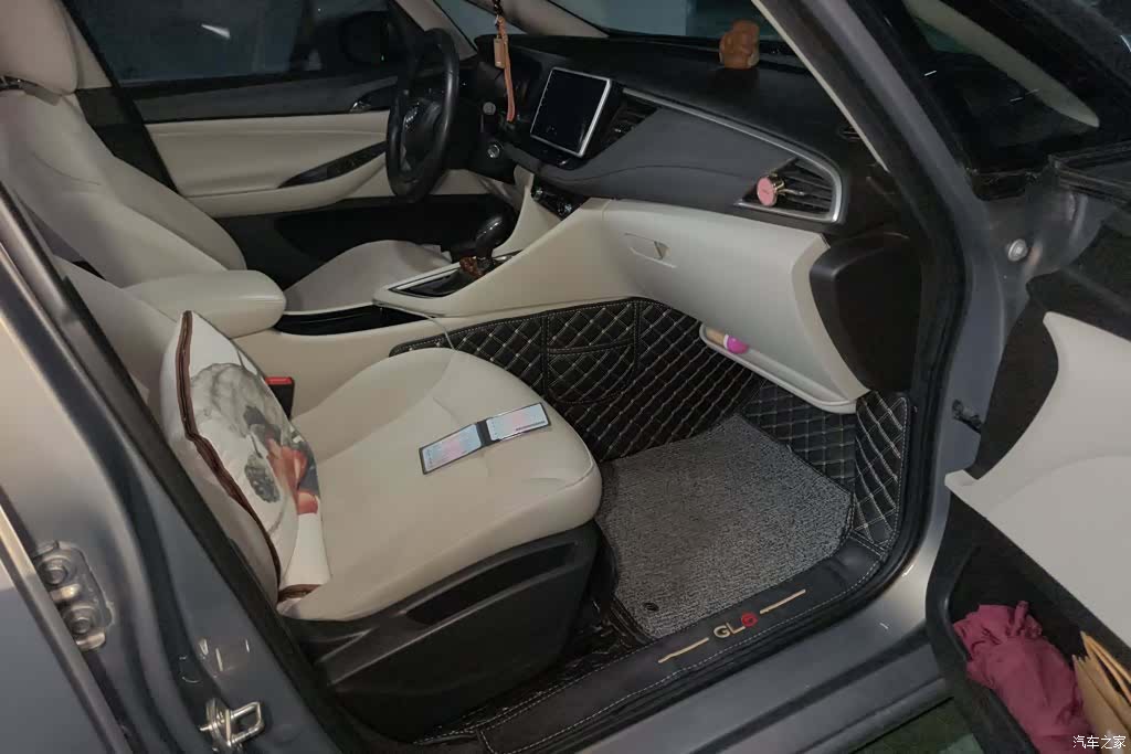 Buick GL6, 2018 8