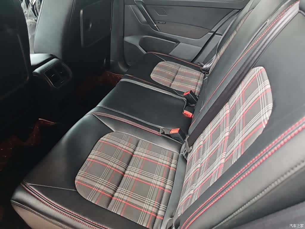 Volkswagen Golf, 2017 17