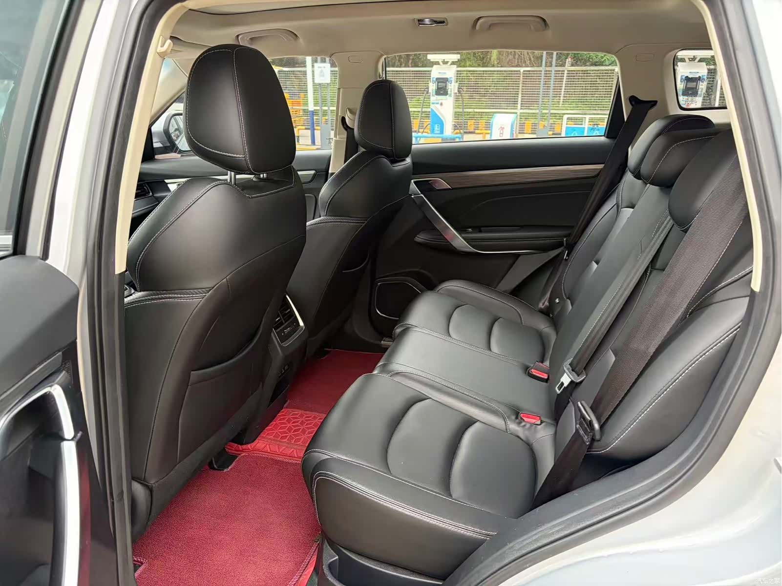 Geely Boyue, 2021 все фото