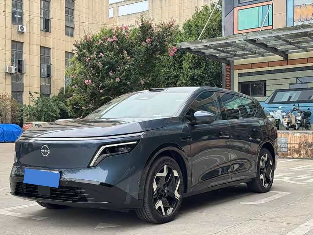Nissan NX8