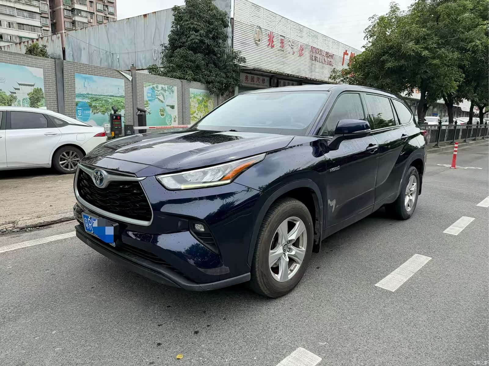 Toyota Highlander, 2021 1