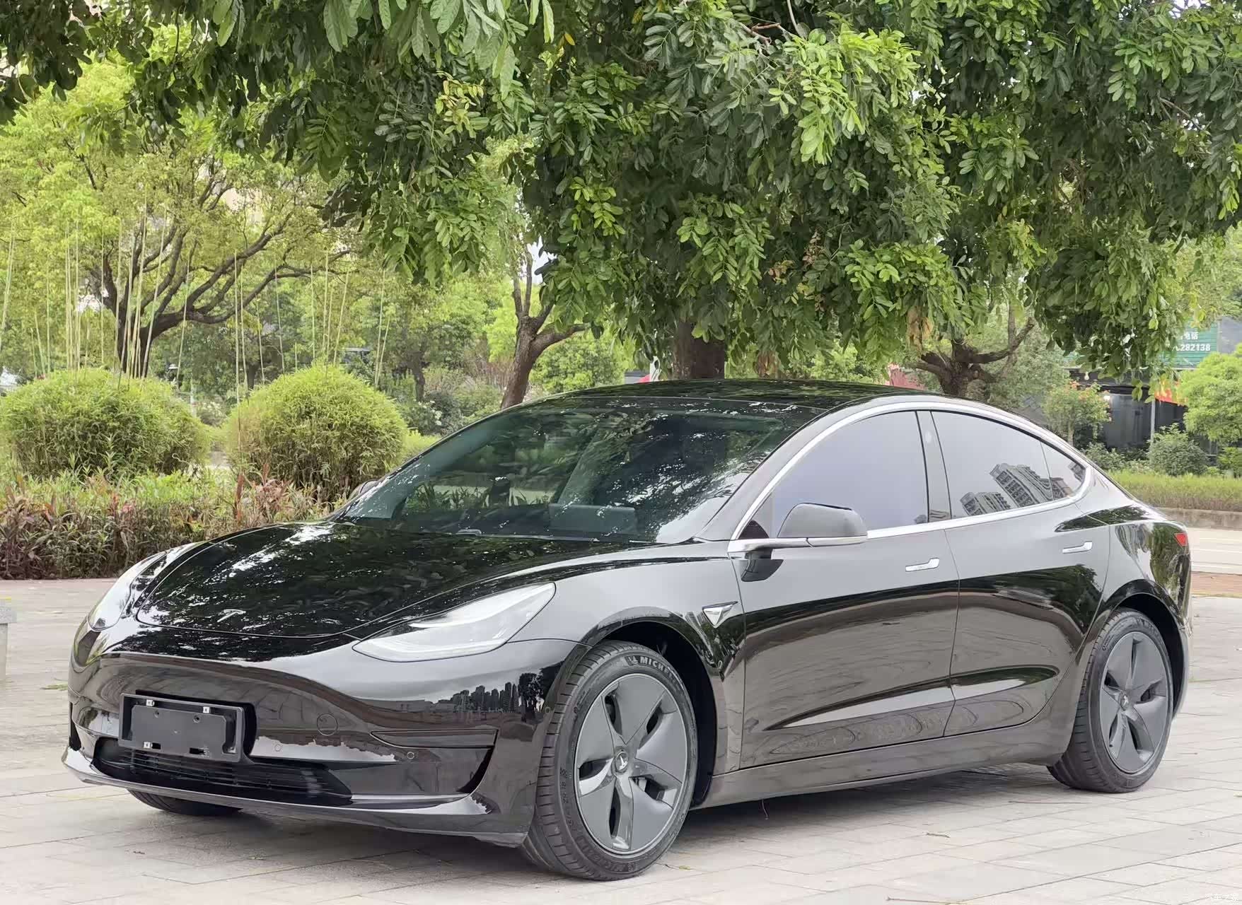 Tesla Model 3, 2021 1