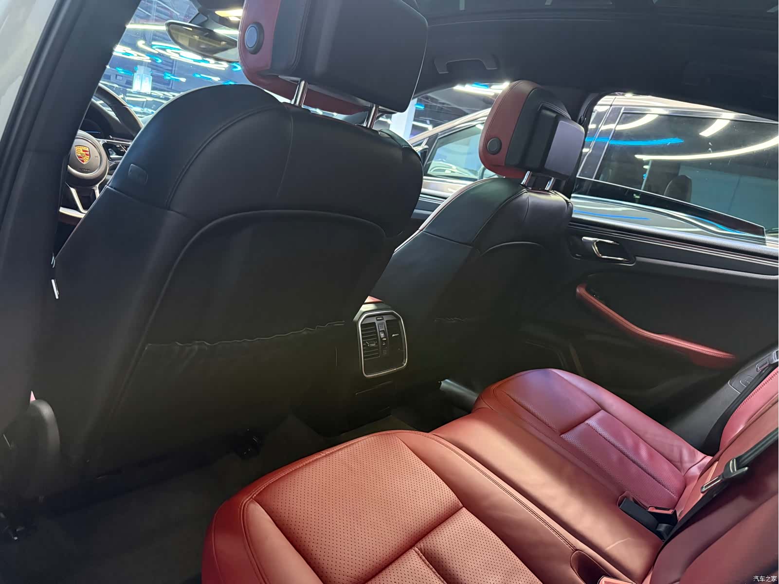 Porsche Macan, 2015 11