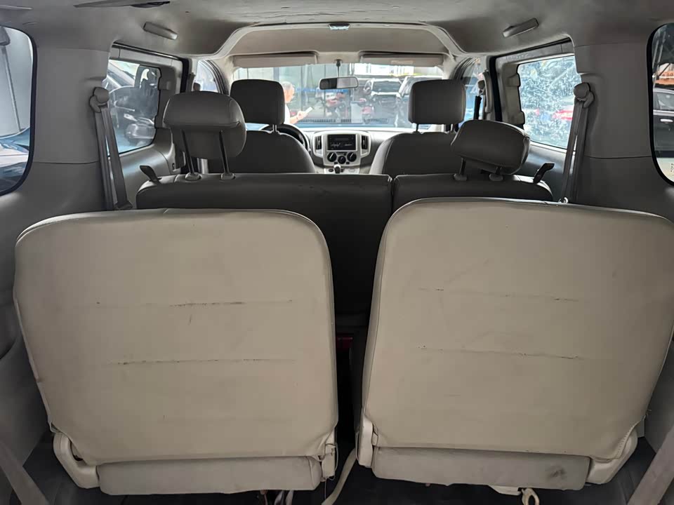 Nissan NV200 Nissan NV200