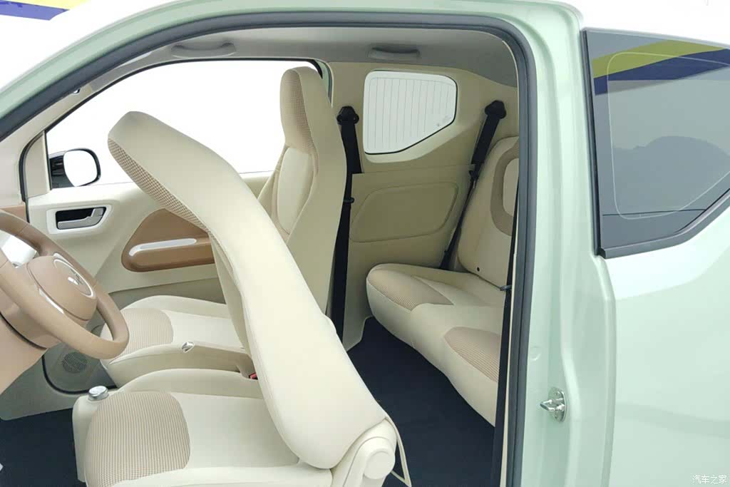 Wuling MINIEV, 2024 11