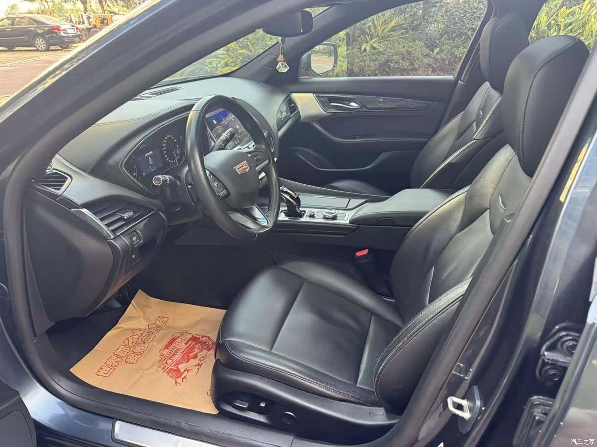 Cadillac CT5, 2021 все фото